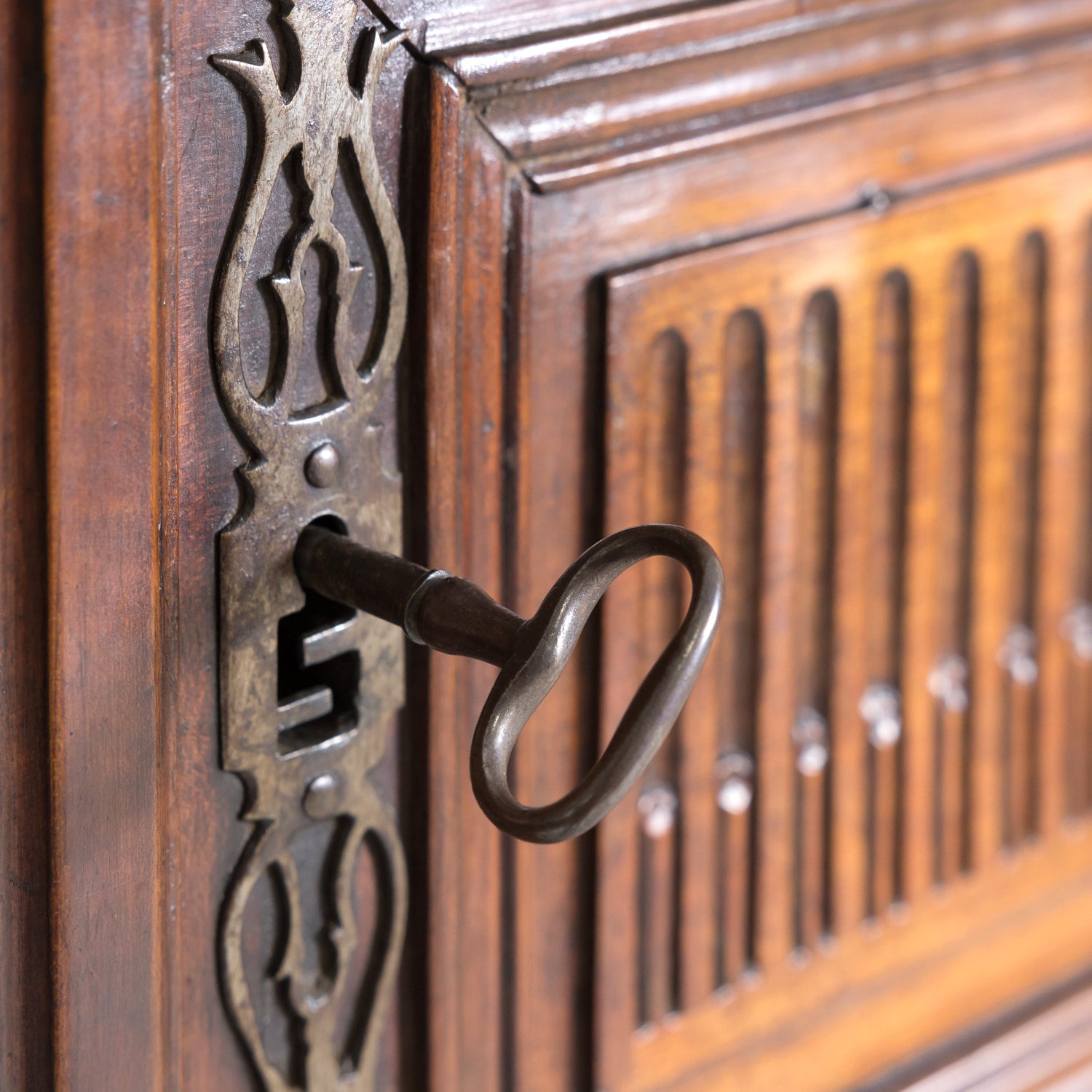 18th Century French Louis XV-Louis XVI Transition Period Walnut Bordelaise Armoire