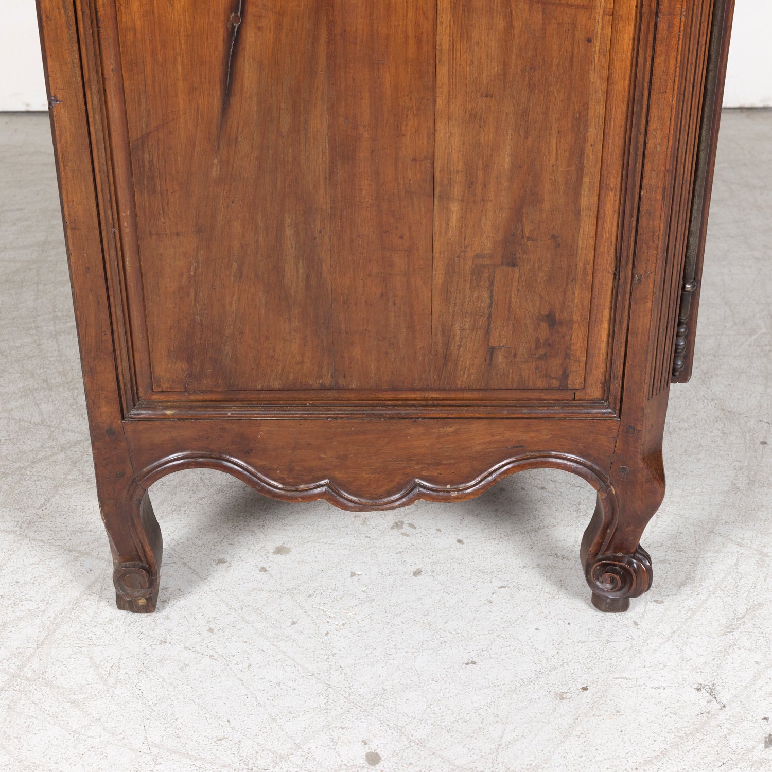 18th Century French Louis XV-Louis XVI Transition Period Walnut Bordelaise Armoire