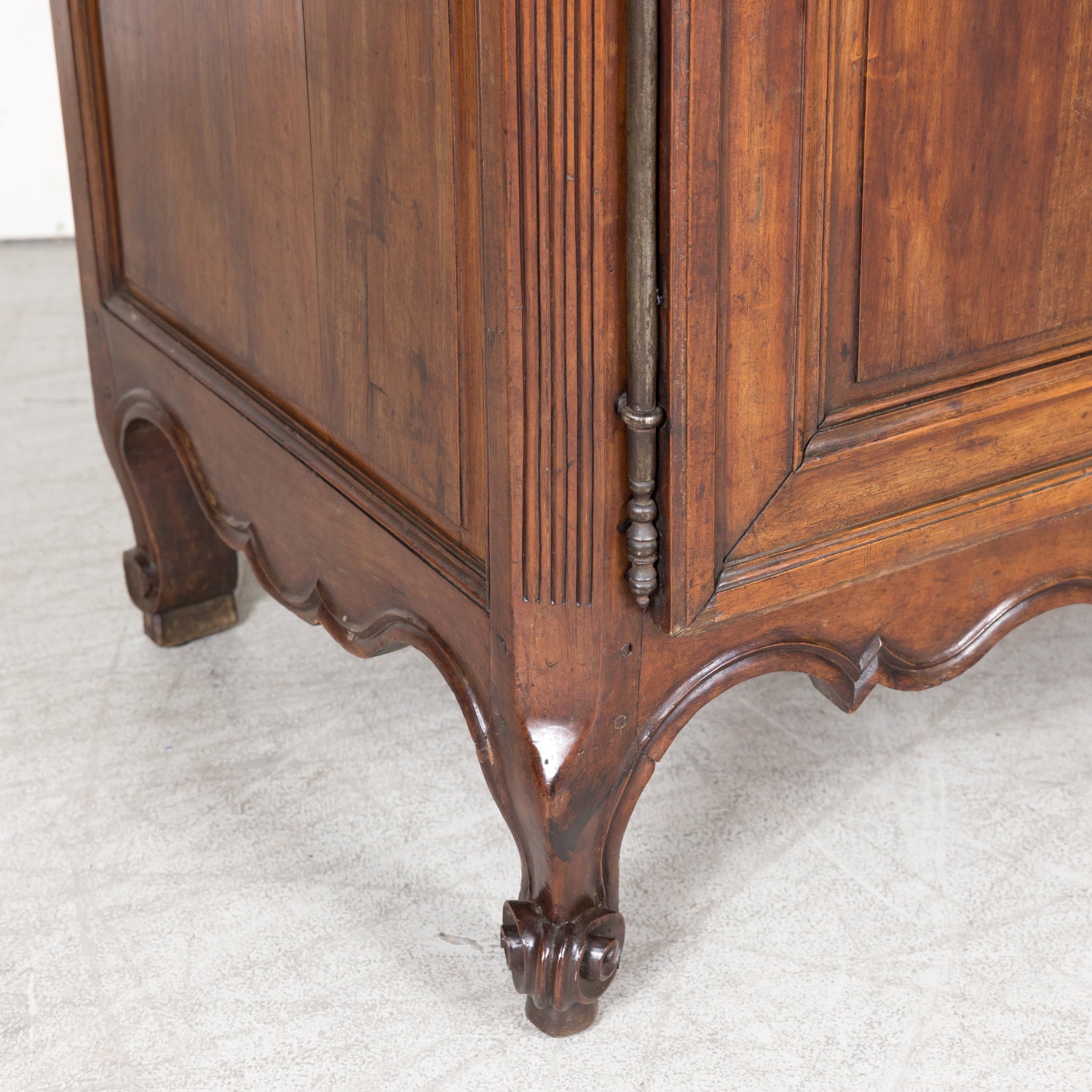 18th Century French Louis XV-Louis XVI Transition Period Walnut Bordelaise Armoire