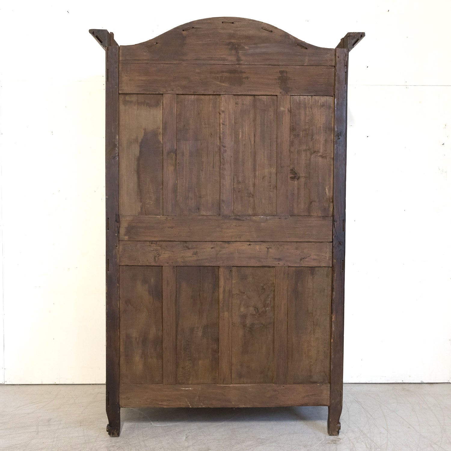 18th Century French Louis XV-Louis XVI Transition Period Walnut Bordelaise Armoire