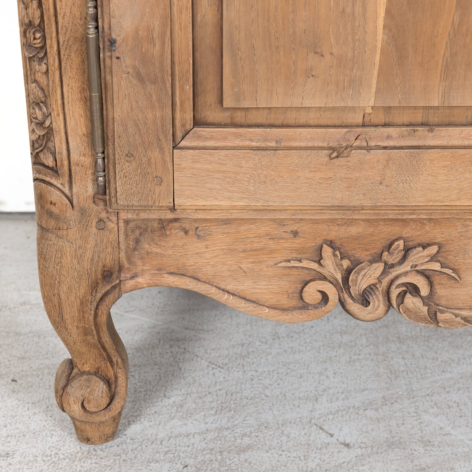 19th Century French Country Louis XV Style Bleached Chestnut Buffet from Normandy