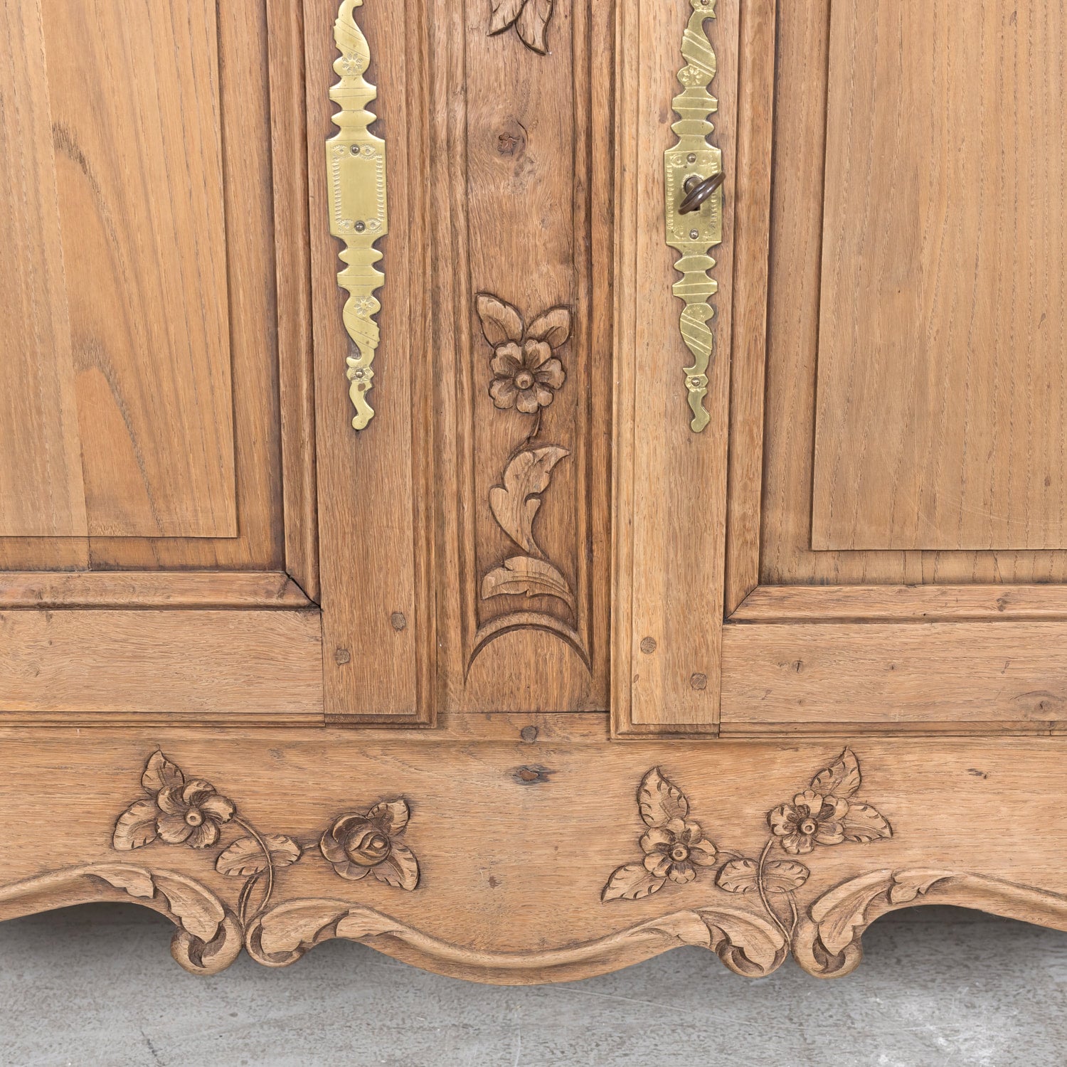 19th Century French Country Louis XV Style Bleached Chestnut Buffet from Normandy