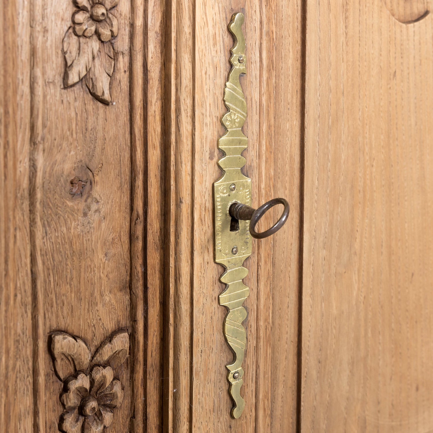 19th Century French Country Louis XV Style Bleached Chestnut Buffet from Normandy