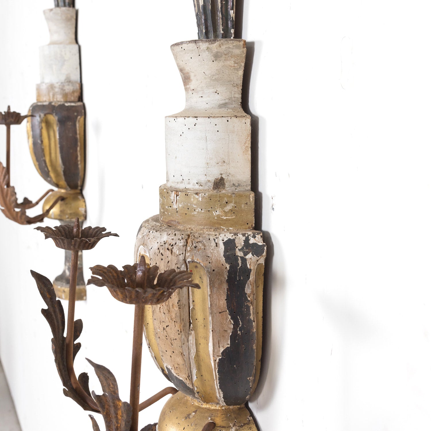 Pair of 19th Century Painted and Parcel Gilt Hand Carved Wooden Italian Florentine Candle Sconces 