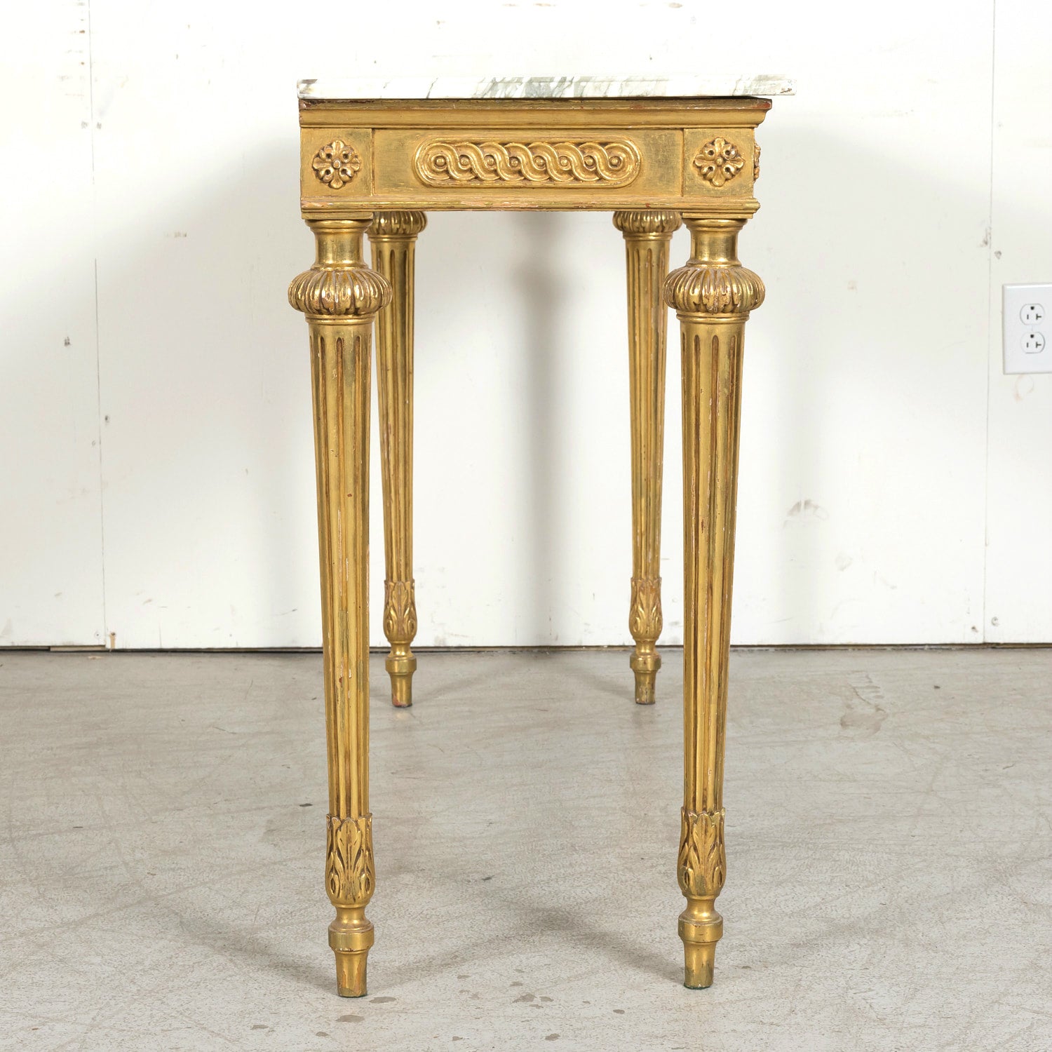 Early 20th Century French Louis XVI Style Carved Giltwood Wall Console Table with Marble Top