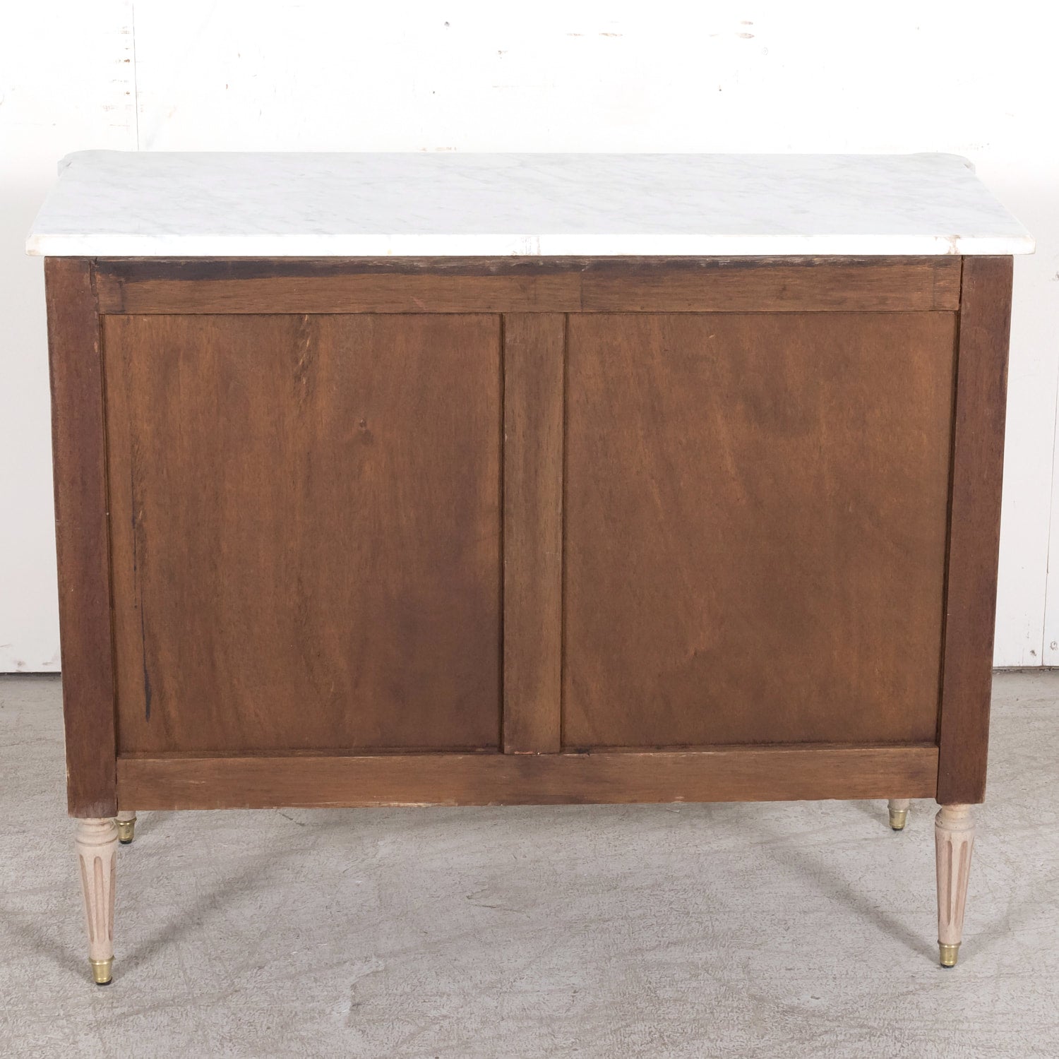 Early 20th Century French Louis XVI Style Bleached Mahogany Commode with Carrara Marble Top