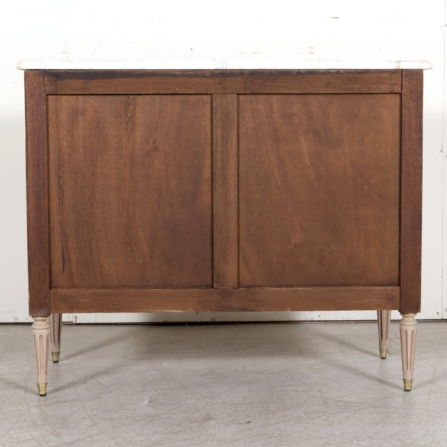 Early 20th Century French Louis XVI Style Bleached Mahogany Commode with Carrara Marble Top