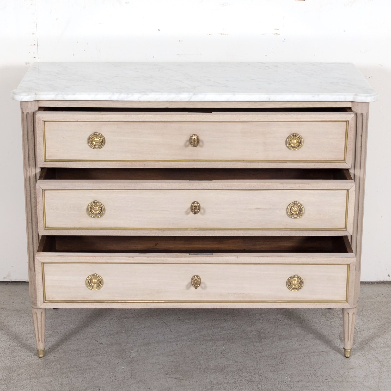 Early 20th Century French Louis XVI Style Bleached Mahogany Commode with Carrara Marble Top