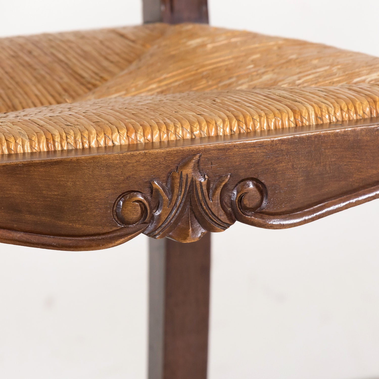 19th Century Country French Louis XV Style Walnut Ladder Back Dining Chairs with Rush Seats, Set of Eight