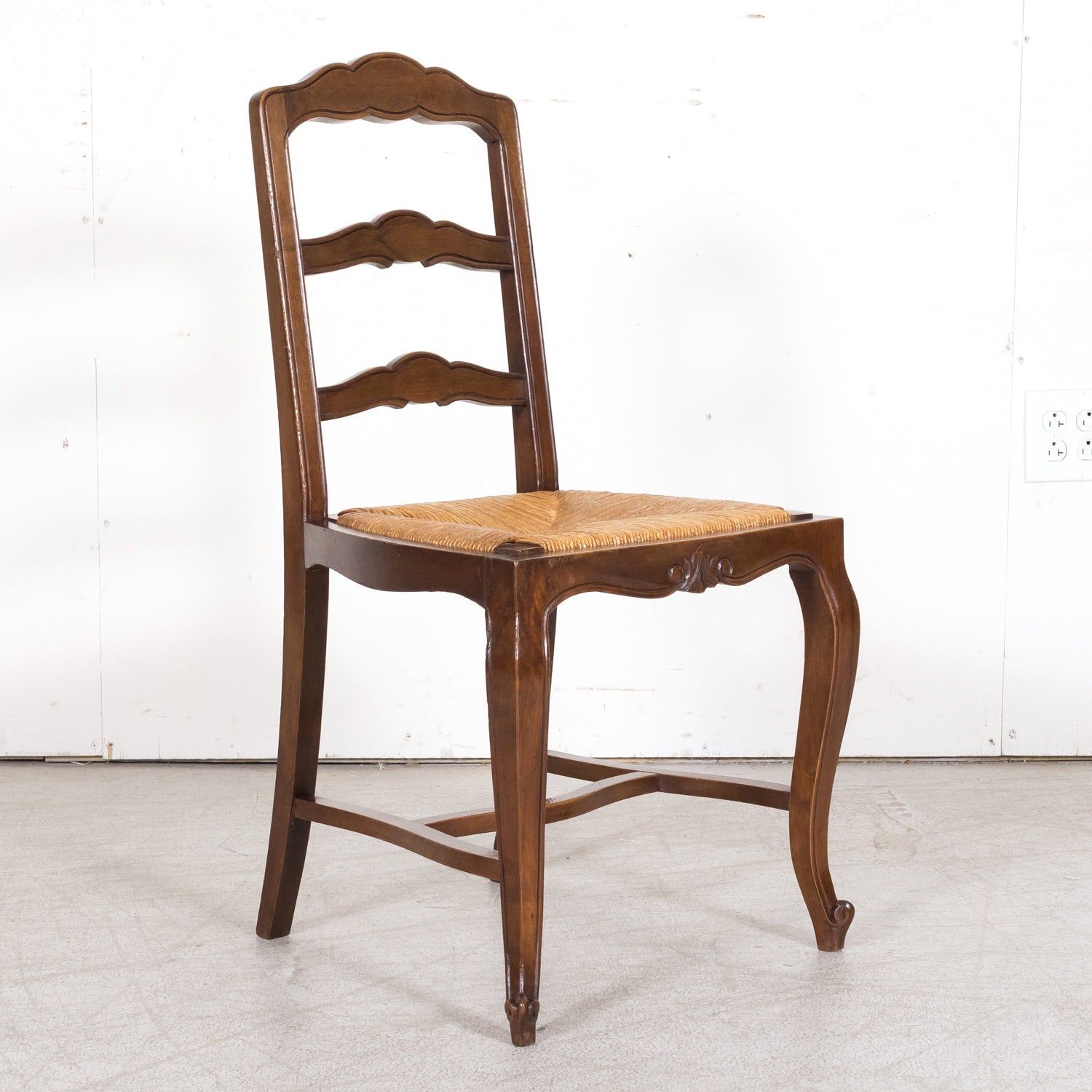19th Century Country French Louis XV Style Walnut Ladder Back Dining Chairs with Rush Seats, Set of Eight