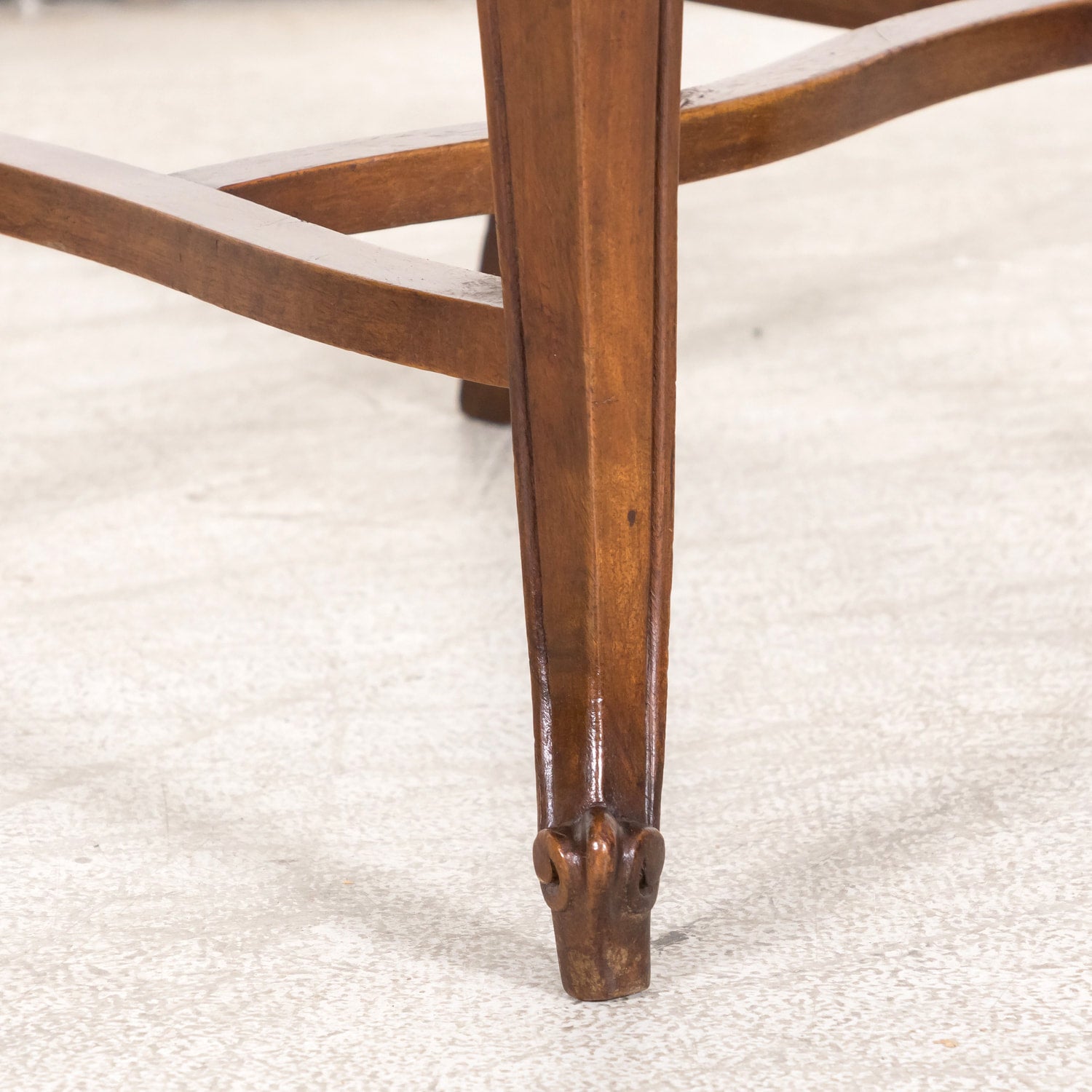 19th Century Country French Louis XV Style Walnut Ladder Back Dining Chairs with Rush Seats, Set of Eight