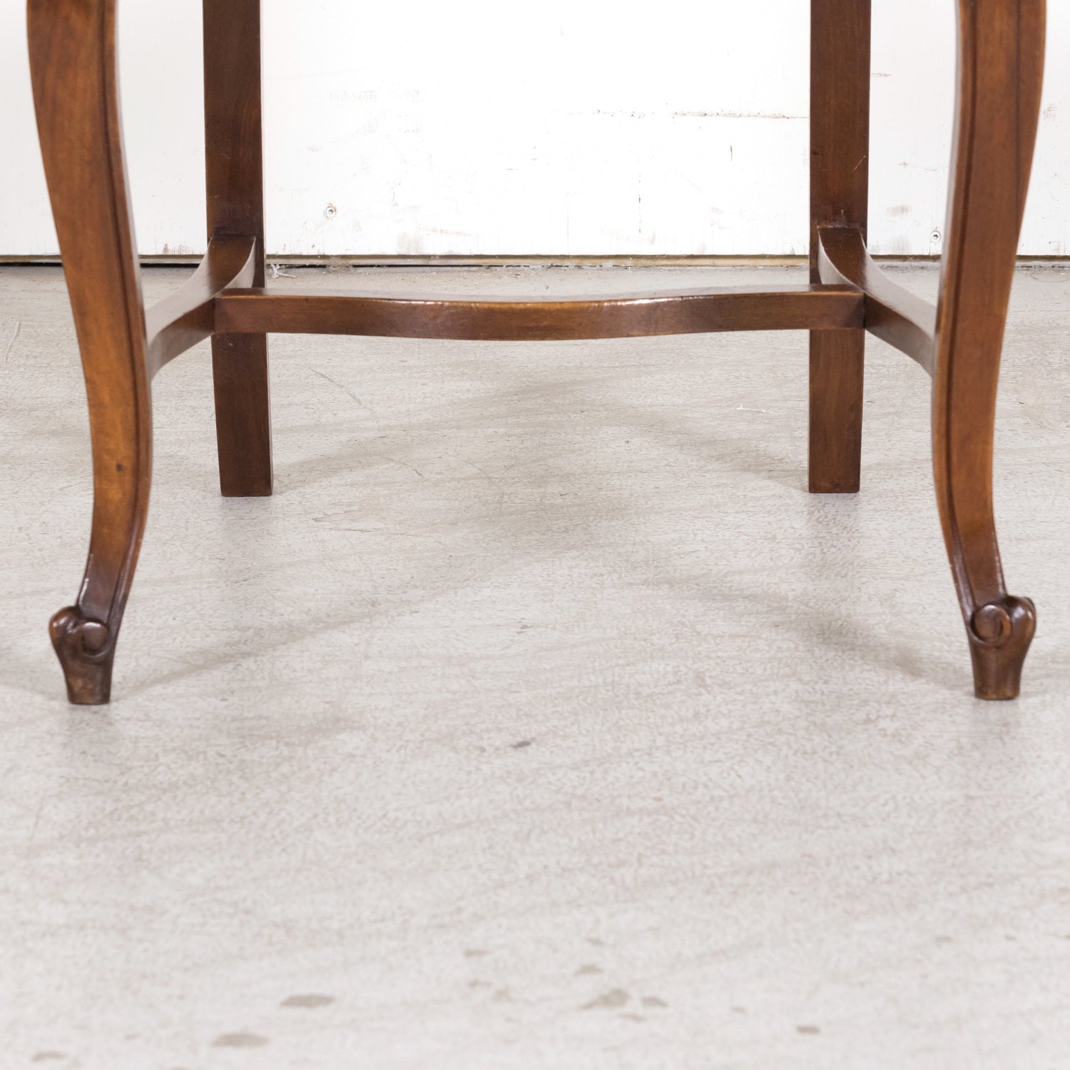 19th Century Country French Louis XV Style Walnut Ladder Back Dining Chairs with Rush Seats, Set of Eight