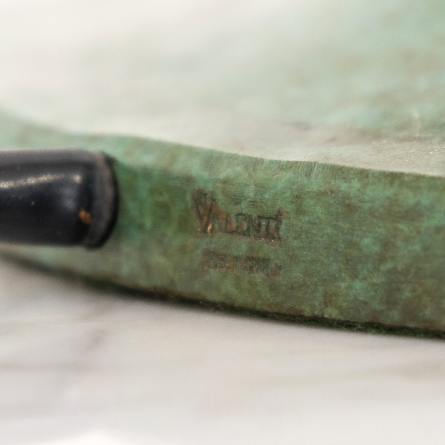 Vintage 20th Century Enameled Bronze Ribbon Table Lamp by Valentí Spain, Signed