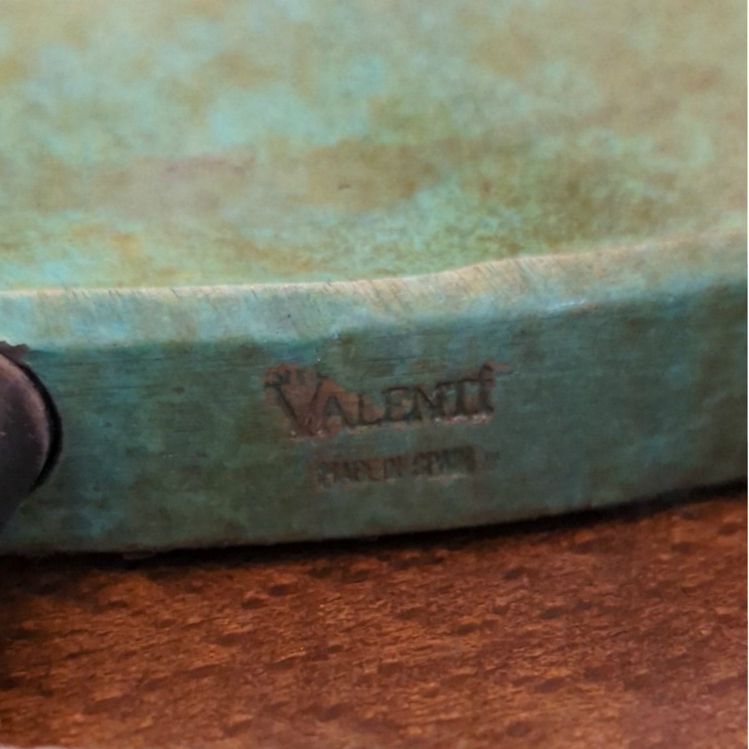 Vintage 20th Century Enameled Bronze Ribbon Table Lamp by Valentí Spain, Signed