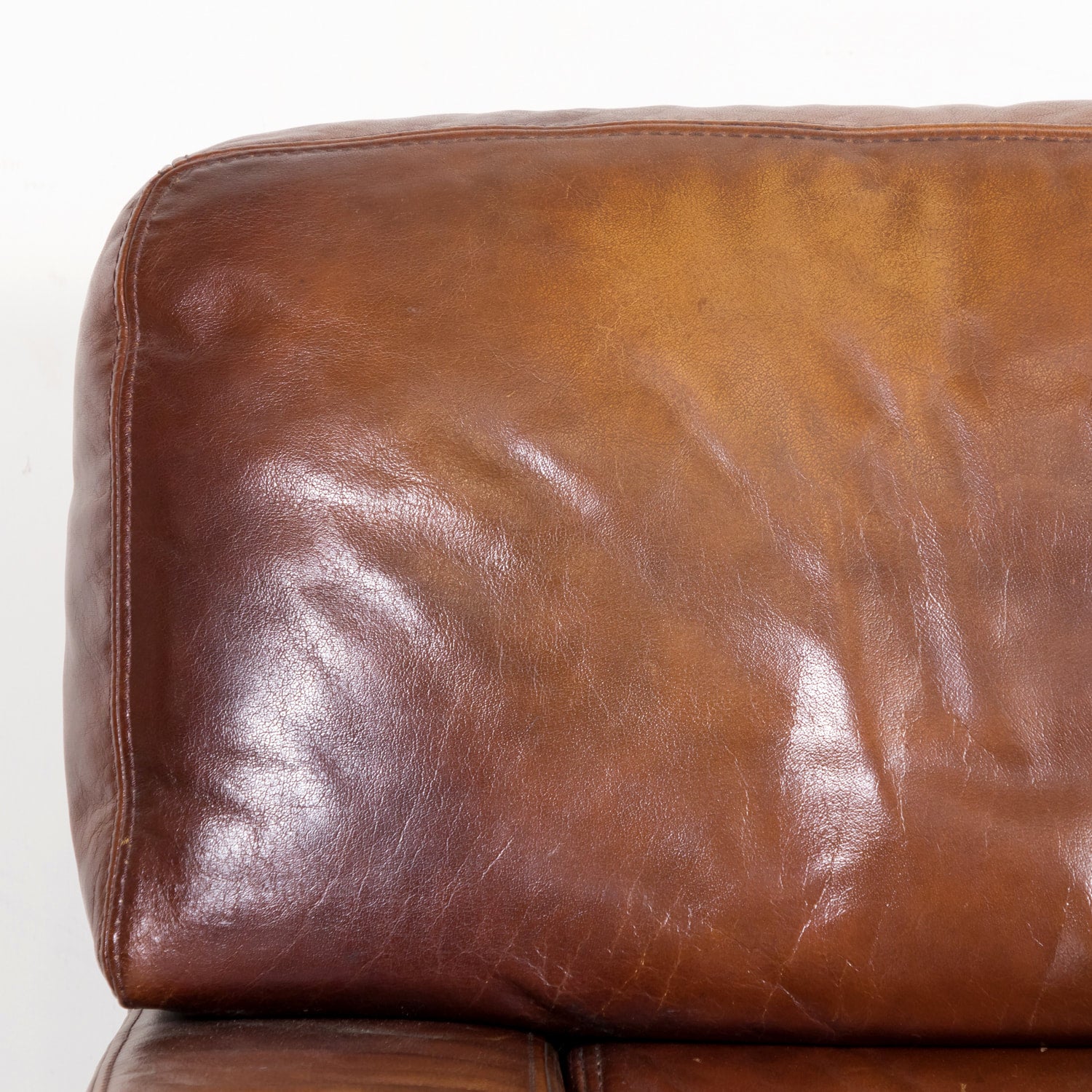 1970s Pair of French Mid-Century Modern Oversized Cognac Leather Armchairs or Lounge Chairs