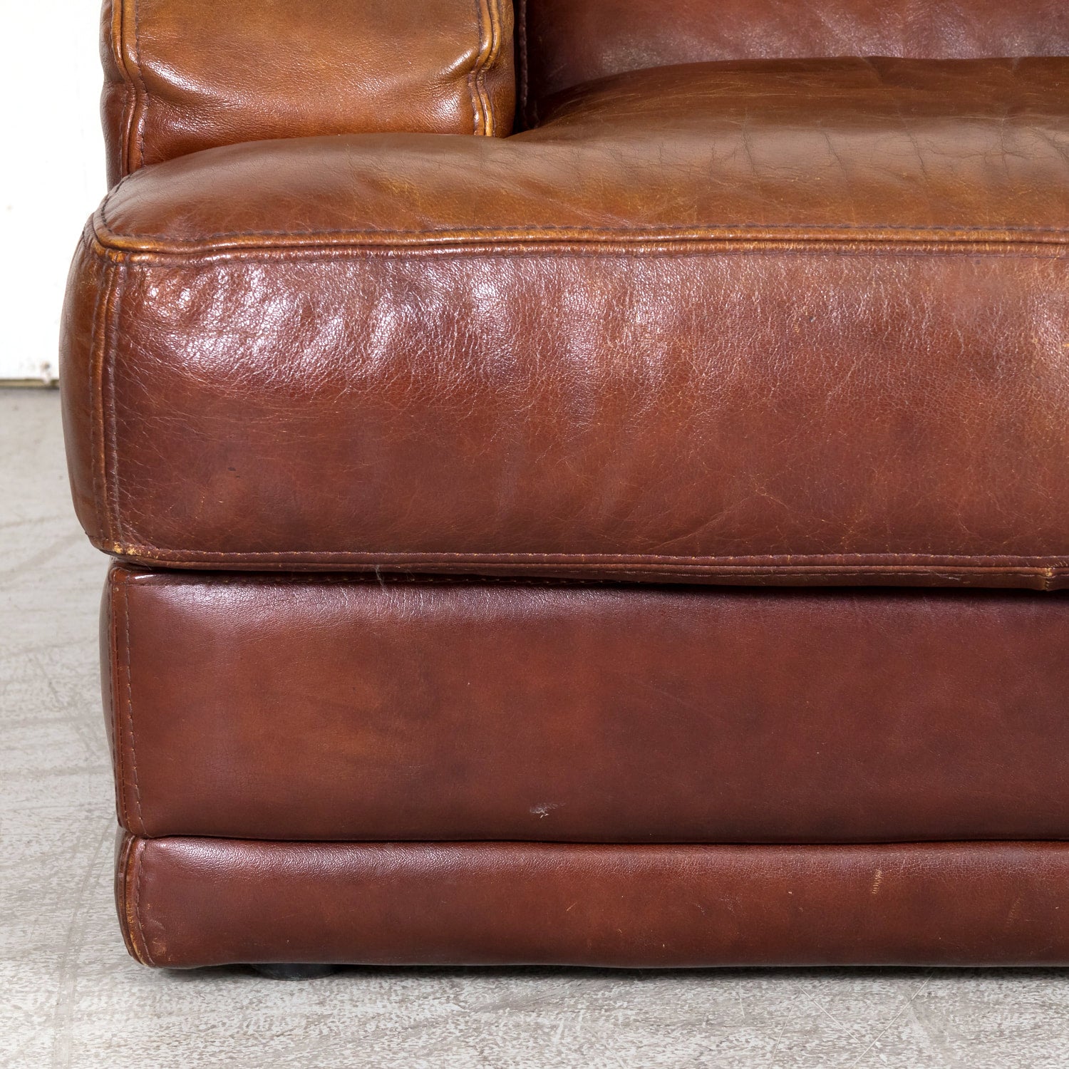 1970s Pair of French Mid-Century Modern Oversized Cognac Leather Armchairs or Lounge Chairs